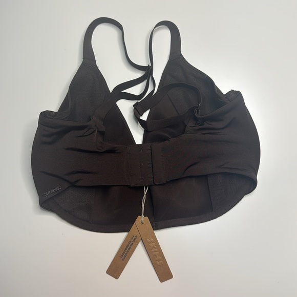 NWT SKIMS weightless Scoop Bra 36DDD - Picture 3 of 4